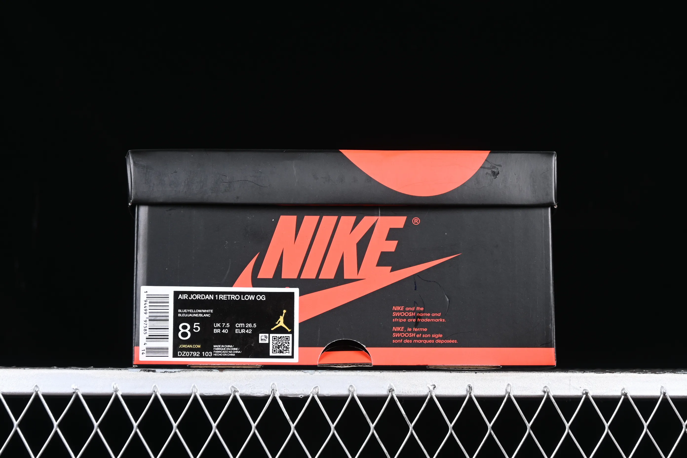 All categories Air Jordan Jordan series basketball shoes Air Jordan 1 Low Z version Air Jordan 1 Low AJ1 Joe 1 white blue yellow hook burst pattern low-top cultural and leisure sports sneakers DZ0792-103